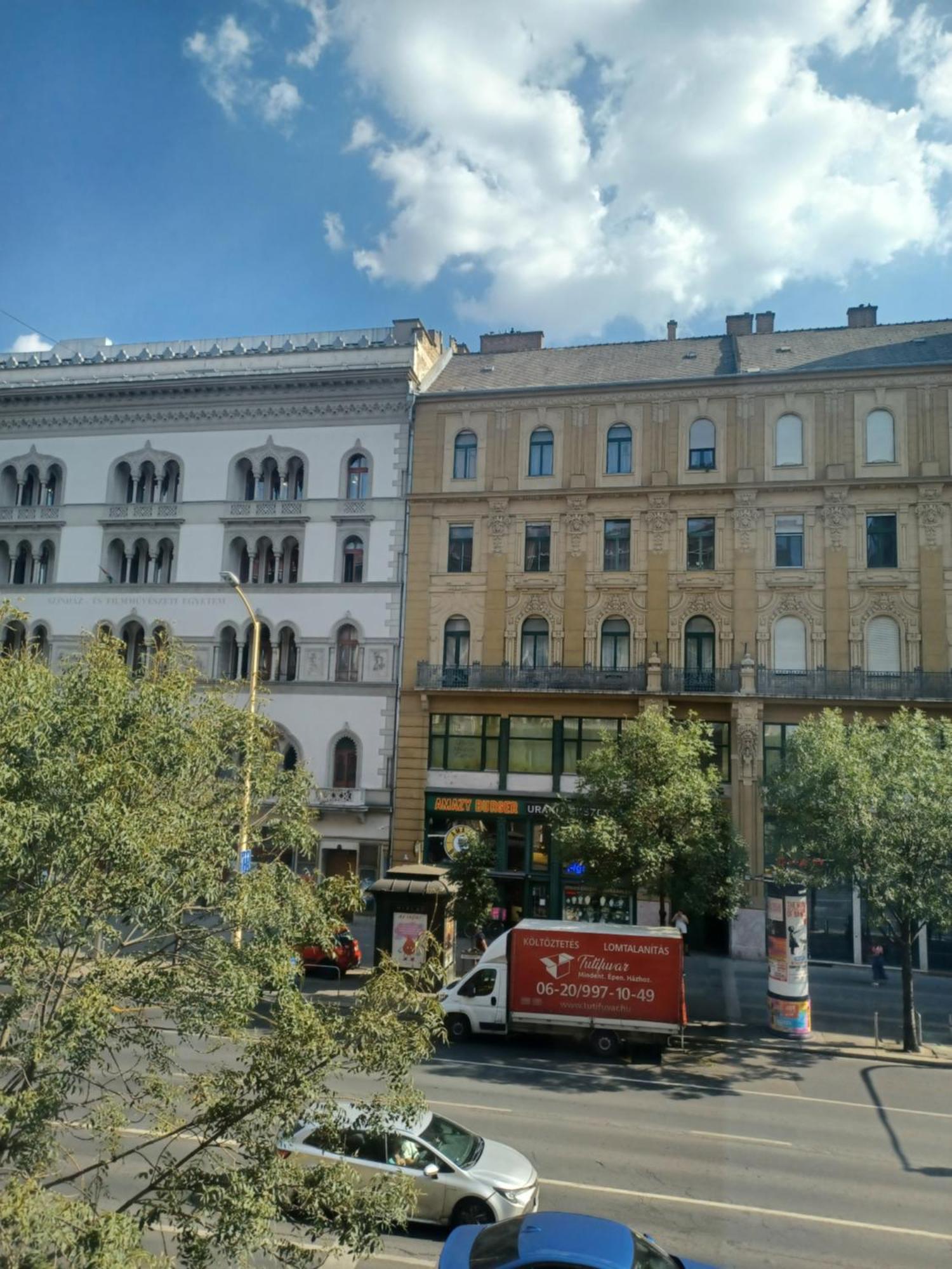 Loft House * Budapesta